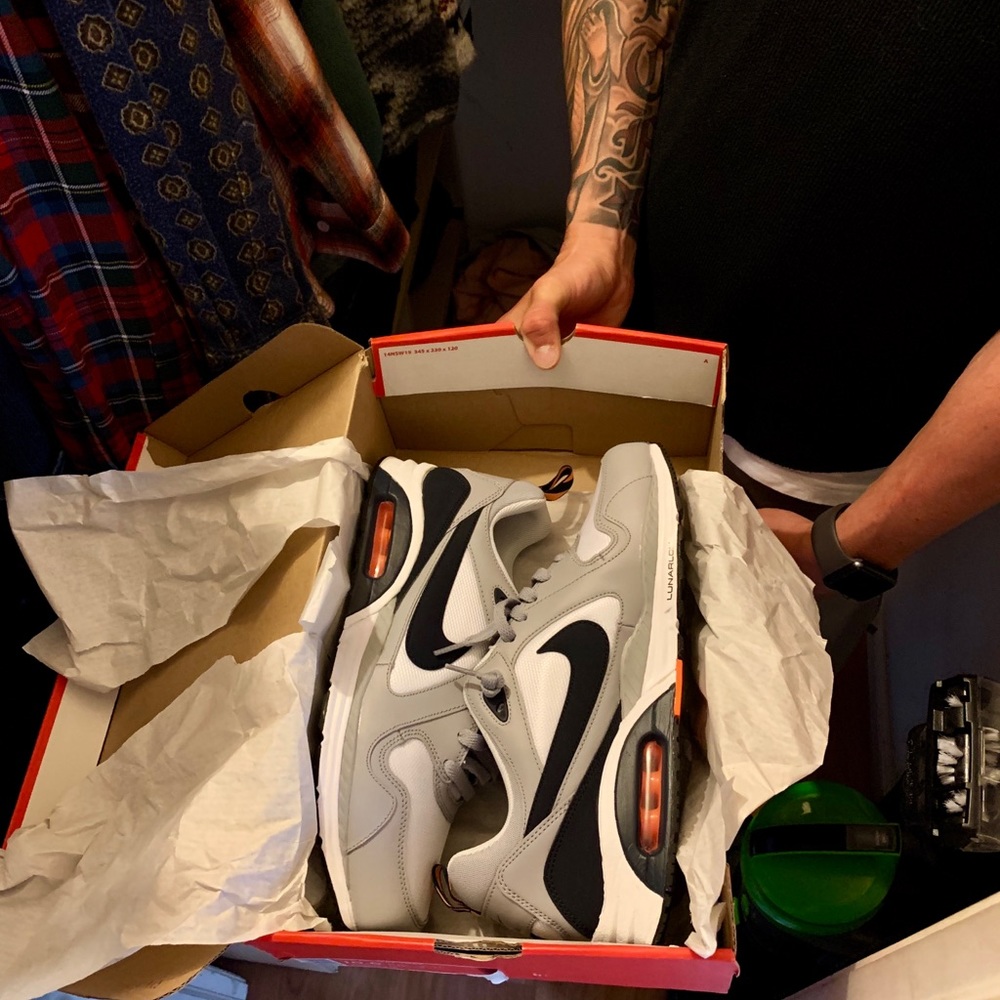 NIKE AIR MAX TRAX | SIZE 10.5